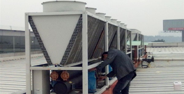 夏季為什么要做中央空調(diào)保養(yǎng)？【安迅暖通】