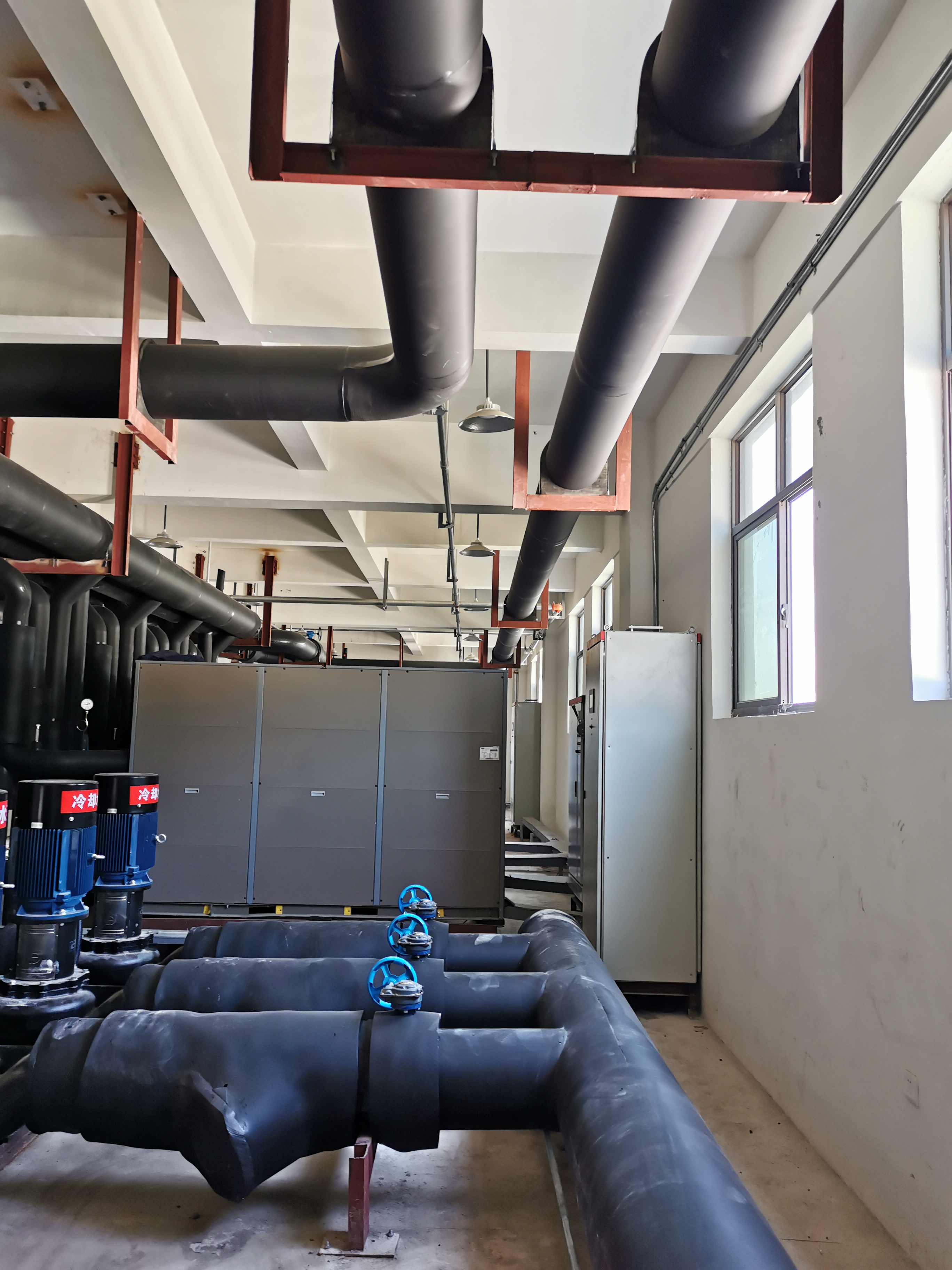 美的美的水冷渦旋冷水機(jī)組 (2)